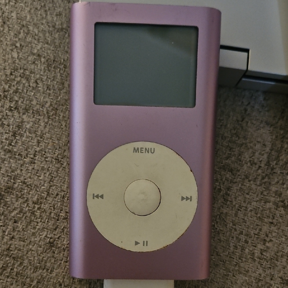 Apple Pink Ipod